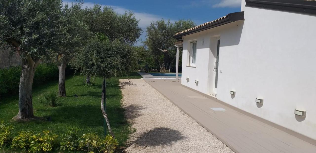 Villa Federica Con Piscina/With Pool Santa Maria Del Focallo Exterior foto