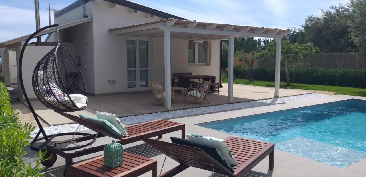Villa Federica Con Piscina/With Pool Santa Maria Del Focallo Exterior foto